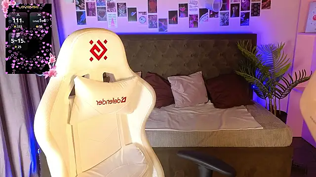 jenny bunny  online show from March 2, 1:30 am