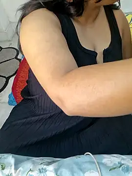 Snapshot of RDX_BOY28 chatting on November 11, 11:21 am RDX BOY28 online show from November 11, 11:21 am