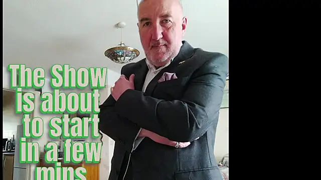 Adamdaddybear online show from July 19, 6:50 am