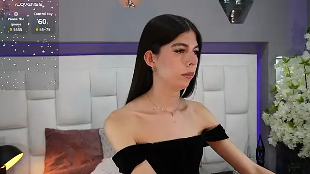 Snapshot of CuteAri chatting on September 25, 8:45 pm CuteAri online show from September 25, 8:45 pm