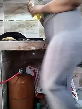 Dalou3a69 online show from February 4, 5:01 pm