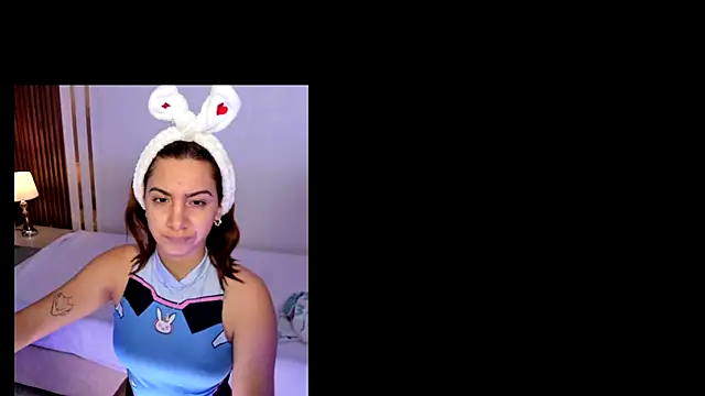 Snapshot of CamilaVegas_ chatting on May 26, 12:45 pm CamilaVegas online show from May 26, 12:45 pm
