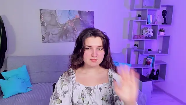 BonneyLove online show from February 12, 6:58 pm