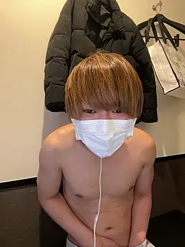 onimakura online show from February 8, 1:58 pm