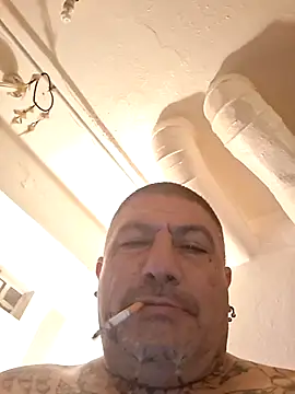 B DOGG69 online show from August 8, 2:57 am