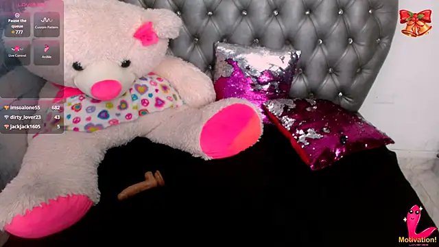 samy  milf online show from December 15, 4:40 am