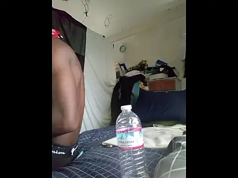 DevinToore online show from March 29, 6:52 pm