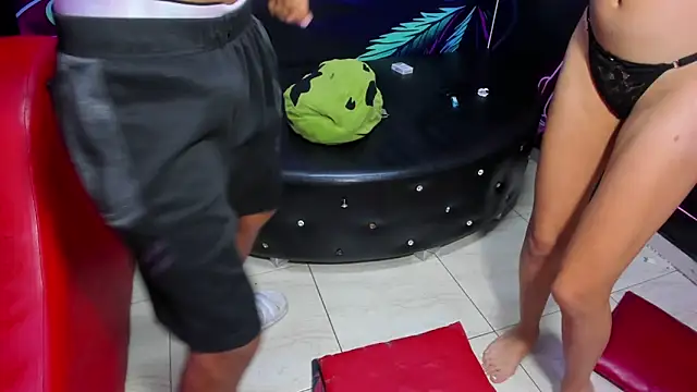 Living room online show from February 18, 11:33 pm