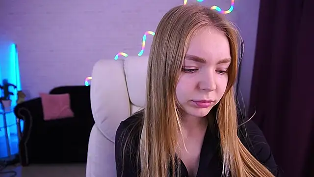 EmilySunshineS online show from December 3, 9:29 am