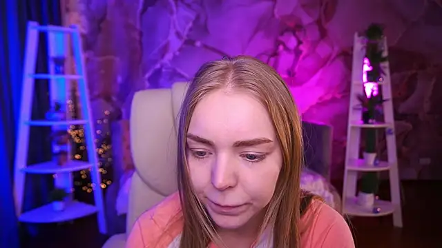 EmilySunshineS online show from March 18, 7:00 am