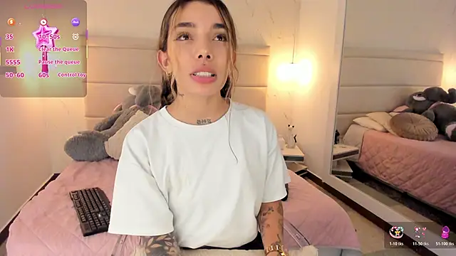 Mollymoon1 online show from November 14, 8:51 pm