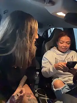 Mollymoon1 online show from February 2, 9:24 pm