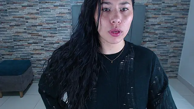 Snapshot of _joy_yva chatting on October 30, 2:51 pm joy yva online show from October 30, 2:51 pm