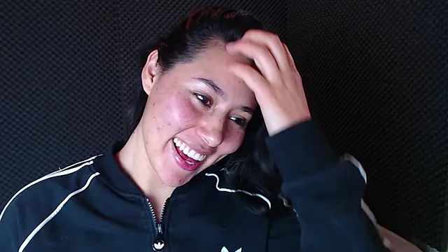 Snapshot of _joy_yva chatting on November 29, 9:29 pm joy yva online show from November 29, 9:29 pm