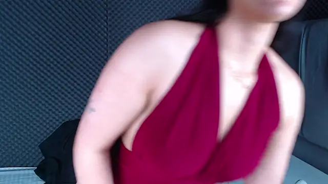 Snapshot of _joy_yva chatting on January 10, 8:32 pm joy yva online show from January 10, 8:32 pm