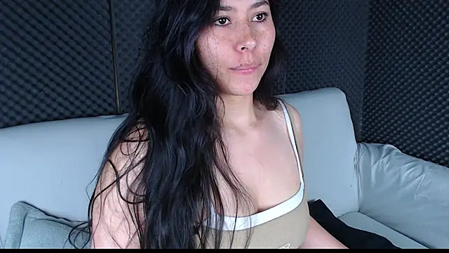 Snapshot of _joy_yva chatting on February 7, 9:07 pm joy yva online show from February 7, 9:07 pm