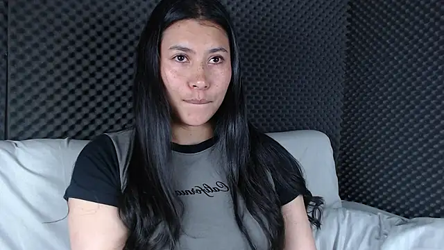 Snapshot of _joy_yva chatting on February 27, 10:43 pm joy yva online show from February 27, 10:43 pm