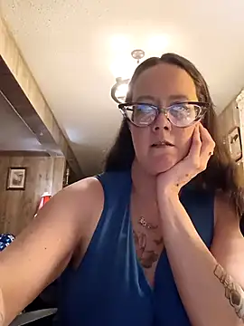 TheGoldenLotus online show from April 13, 3:34 am