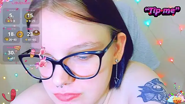 DivaMarisa online show from December 8, 5:50 am