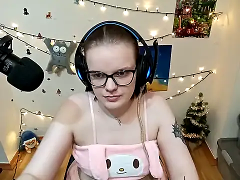 DivaMarisa online show from December 27, 8:18 pm