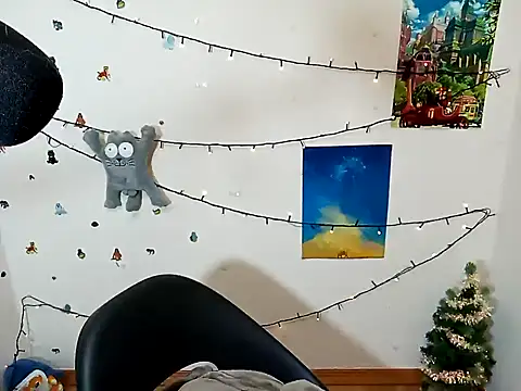 DivaMarisa online show from December 30, 4:40 pm