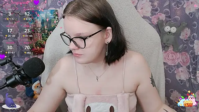 DivaMarisa online show from February 17, 8:19 am