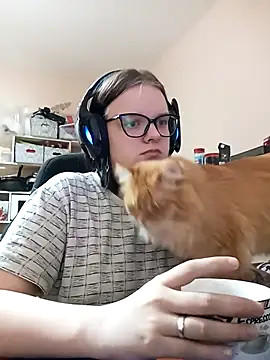 DivaMarisa online show from March 22, 9:10 pm