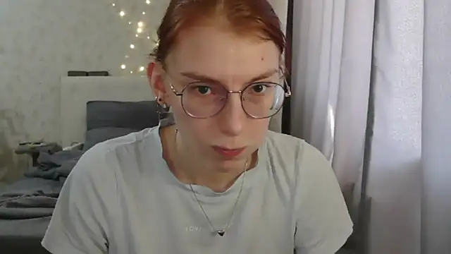 KateBunny online show from May 19, 9:59 am