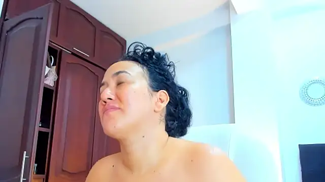 kathyajhonss online show from June 22, 11:13 pm