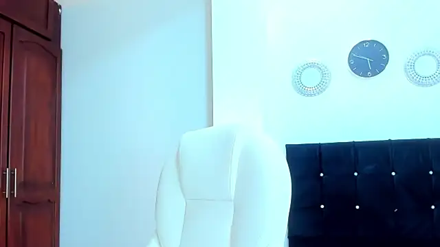 kathyajhonss online show from July 5, 10:50 pm
