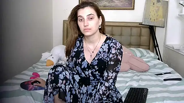 Snapshot of Iren chatting on June 24, 3:44 pm Iren online show from June 24, 3:44 pm