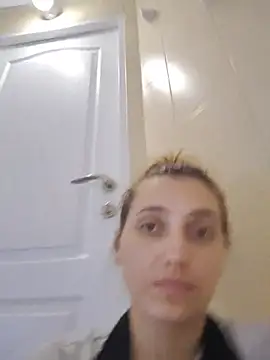 Snapshot of Iren chatting on July 18, 1:26 pm Iren online show from July 18, 1:26 pm