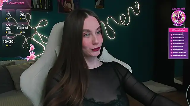 Snapshot of katie_taylorr chatting on June 18, 8:24 pm katie taylorr online show from June 18, 8:24 pm