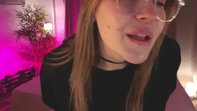 Colleen Blake online show from April 2, 4:59 pm