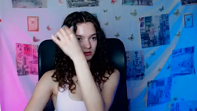  SusieSu  online show from June 19, 4:39 am