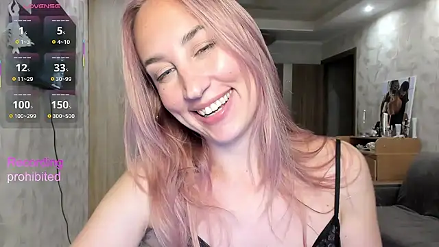 lady Nati online show from December 14, 2:00 pm