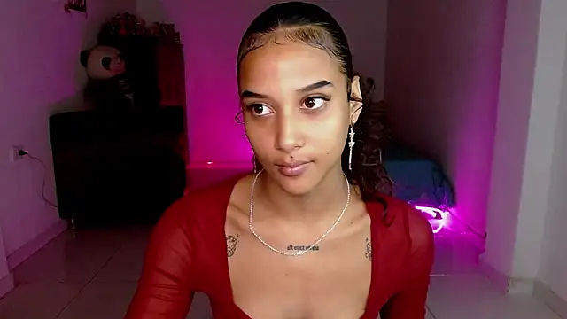 Snapshot of Chelsea__2 chatting on February 5, 2:33 pm Chelsea 2 online show from February 5, 2:33 pm