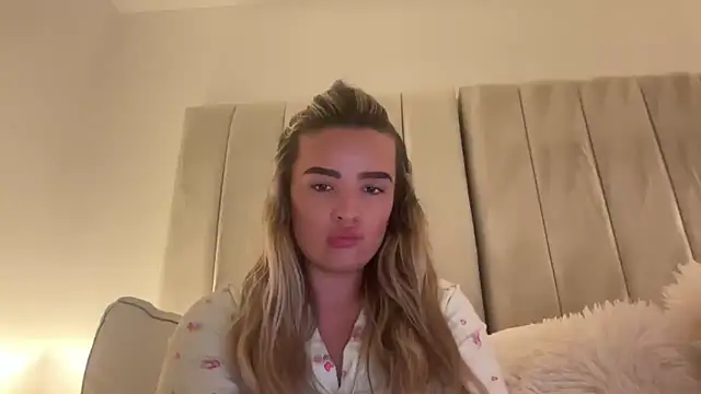 maisiesmithx online show from June 4, 10:38 pm