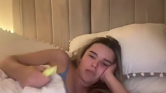 maisiesmithx online show from June 19, 1:54 am