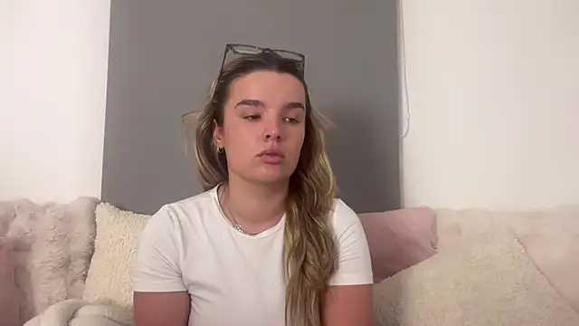 maisiesmithx online show from July 5, 9:22 pm