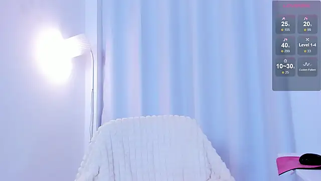 Snapshot of emydollyy chatting on February 3, 4:20 pm emydollyy online show from February 3, 4:20 pm