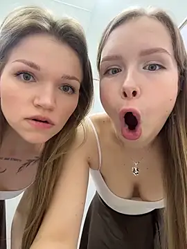 mur girl online show from June 17, 12:40 pm