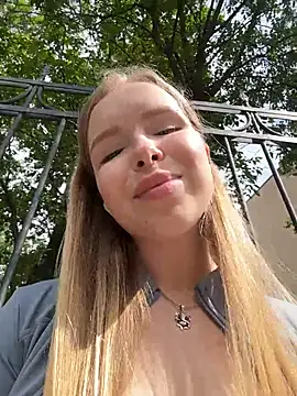 mur girl online show from July 5, 12:12 pm
