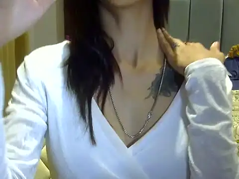 MAAYRA 09 online show from June 28, 12:33 pm