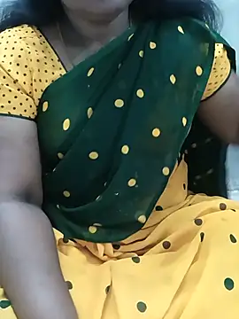 Snapshot of MaaliiiPonuTamil chatting on June 21, 5:15 pm MaaliiiPonuTamil online show from June 21, 5:15 pm