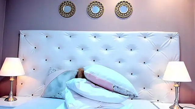 Violet Grace online show from March 6, 4:17 pm