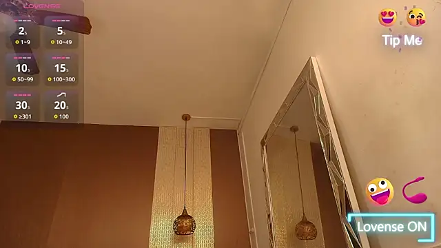 Snapshot of DannaDooll99 chatting on December 22, 11:40 am DannaDooll99 online show from December 22, 11:40 am