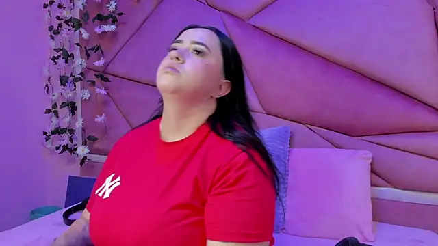 Victoria Rossy online show from October 4, 7:45 pm