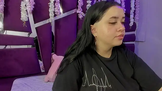 Victoria Rossy online show from December 19, 8:38 pm