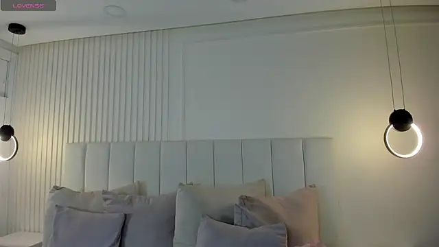 natali henao online show from November 19, 10:10 pm